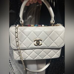 White Quilted Handbag like new